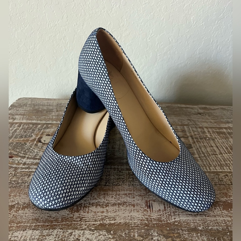 AMALFI Remole Blue and White Toffes/Notte Cashmere Heels Size 9.5